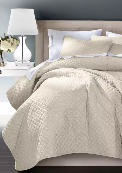 Buy β¨ HiEnd Accents Anna Diamond Quilted Coverlet π€© 5 Buy β¨ HiEnd Accents Anna Diamond Quilted Coverlet π€© - Image 3
