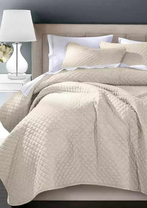 Buy β¨ HiEnd Accents Anna Diamond Quilted Coverlet π€© 6 Buy β¨ HiEnd Accents Anna Diamond Quilted Coverlet π€© - Image 4